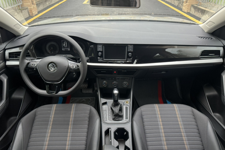 Volkswagen Lavida 2019 #9 Volkswagen Lavida 2019 car image #9
