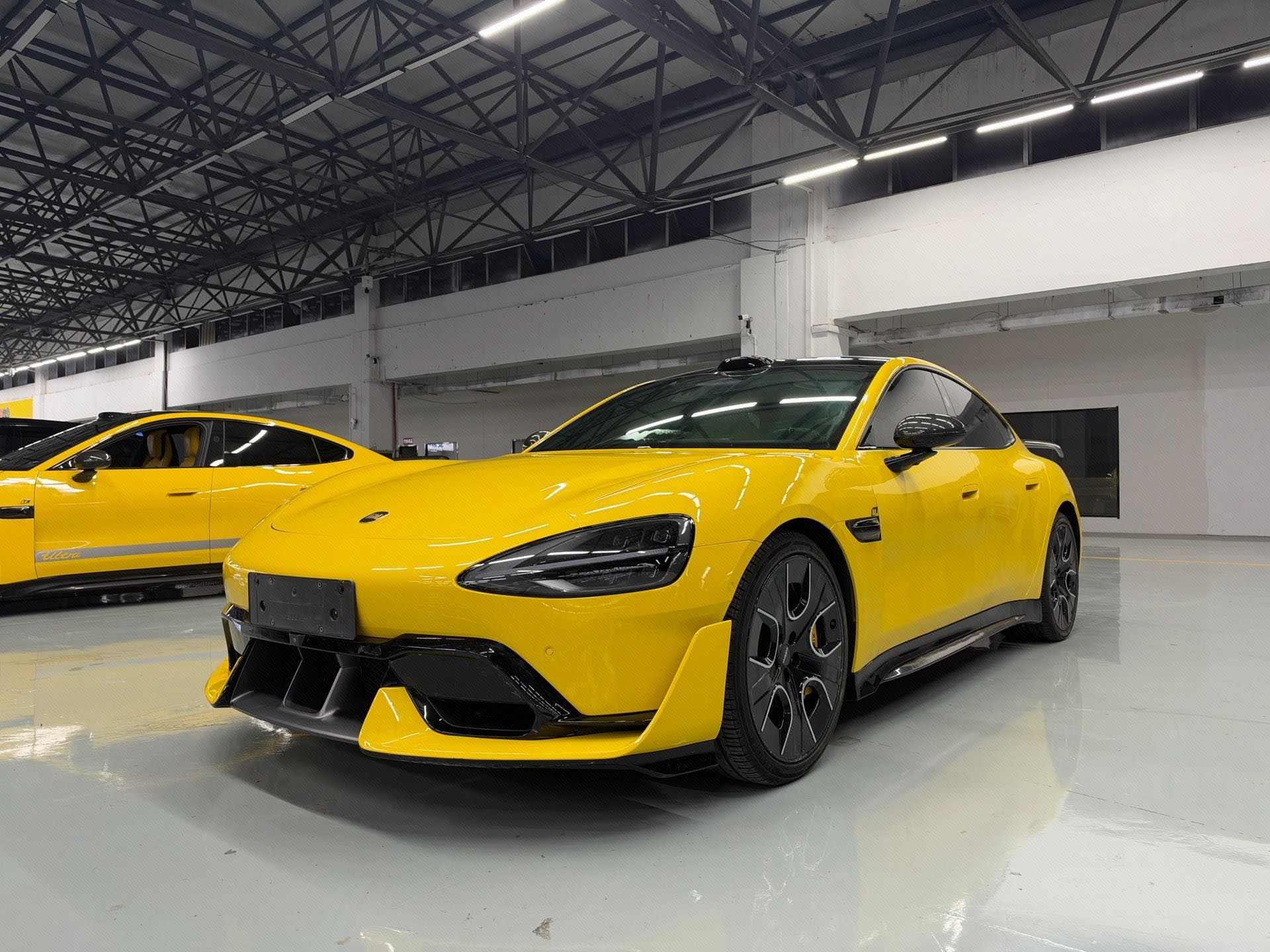 MI SU7 Ultra 2025 car image 