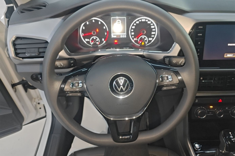 Volkswagen T-Cross 2021 #11 Volkswagen T-Cross 2021 car image #11