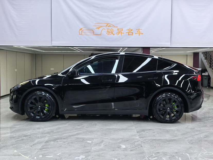 Tesla Model Y 2021 car image #7