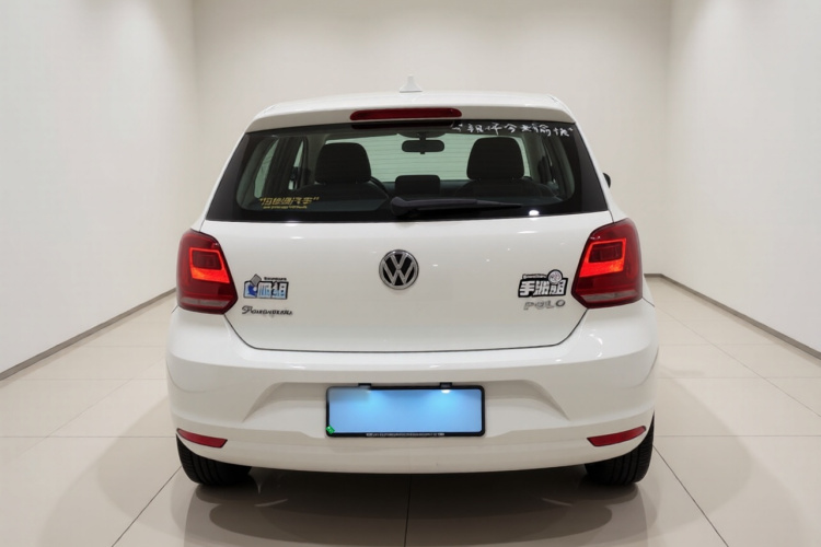 Volkswagen Polo 2016 car image #6