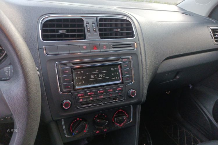 Volkswagen Polo 2015 #15 Volkswagen Polo 2015 car image #15