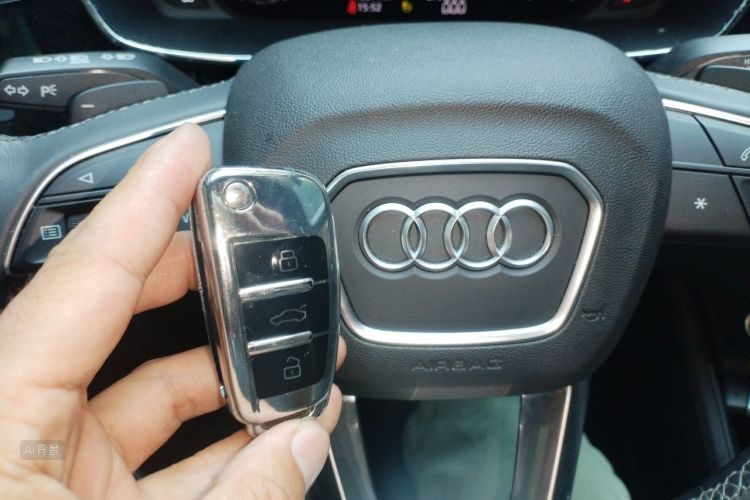 Audi Q3 2023 #10 Audi Q3 2023 car image #10