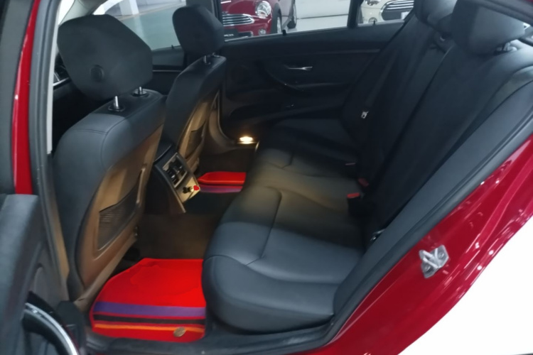 BMW 3 Series 2017 #17 BMW 3 Series 2017 car image #17