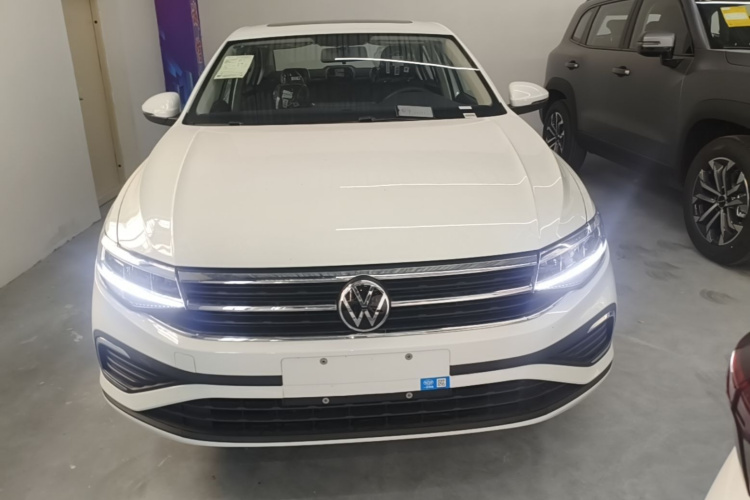 Volkswagen Bora 2026 car image #3