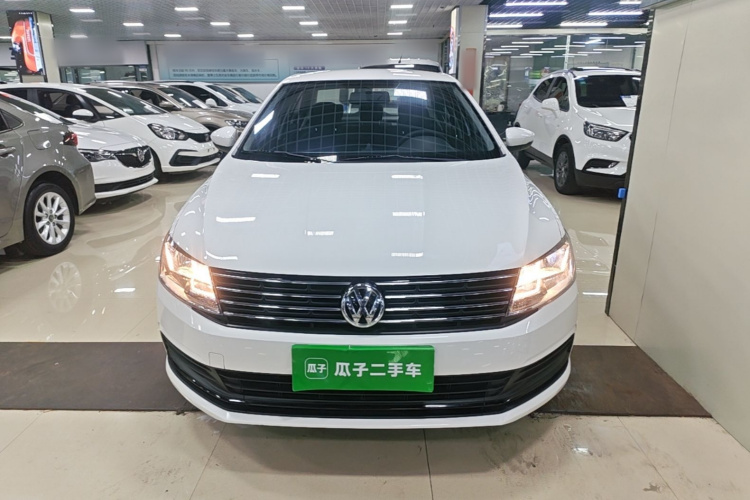 Volkswagen Lavida 2018 car image #3