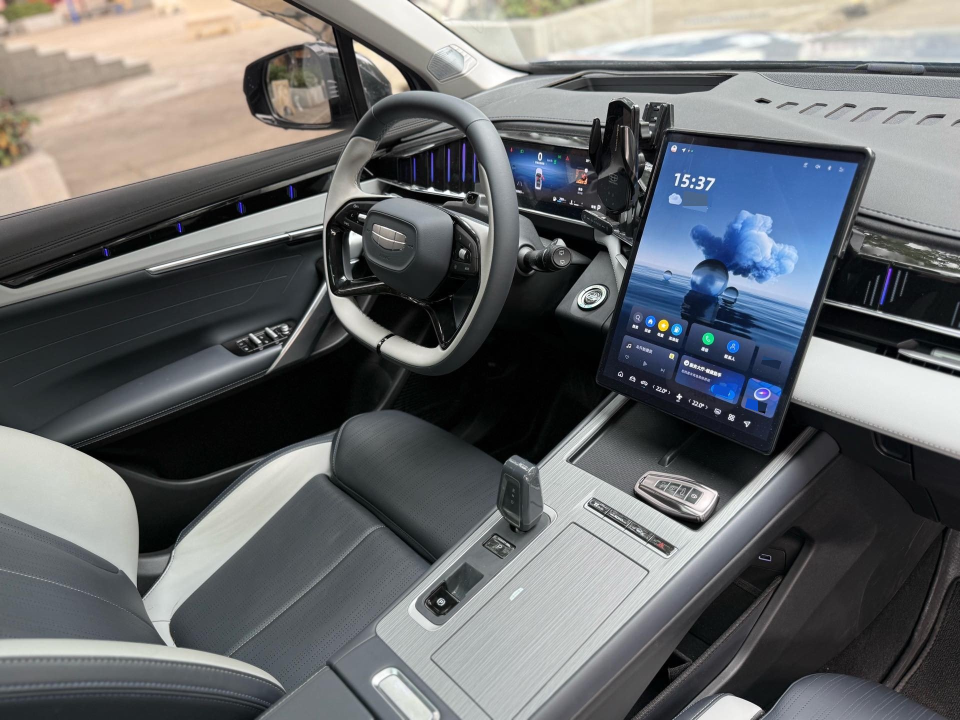 GEELY Boyue L 2024 car image #10