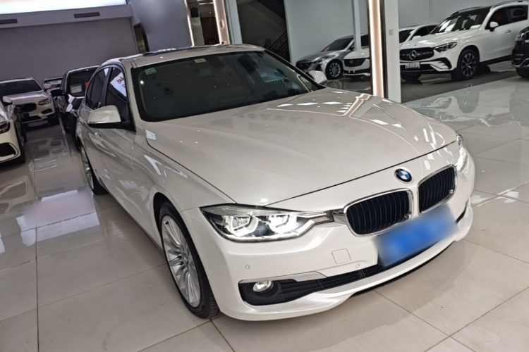 BMW 3 Series 2018 car image #4