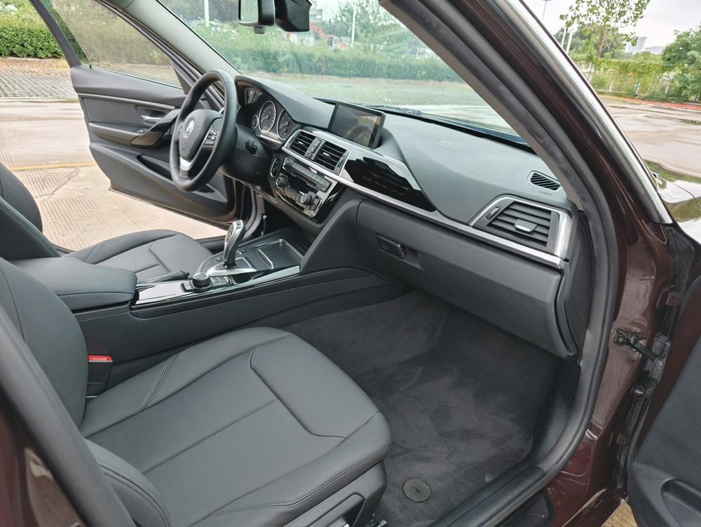 BMW 3 Series 2017 #13 BMW 3 Series 2017 car image #13