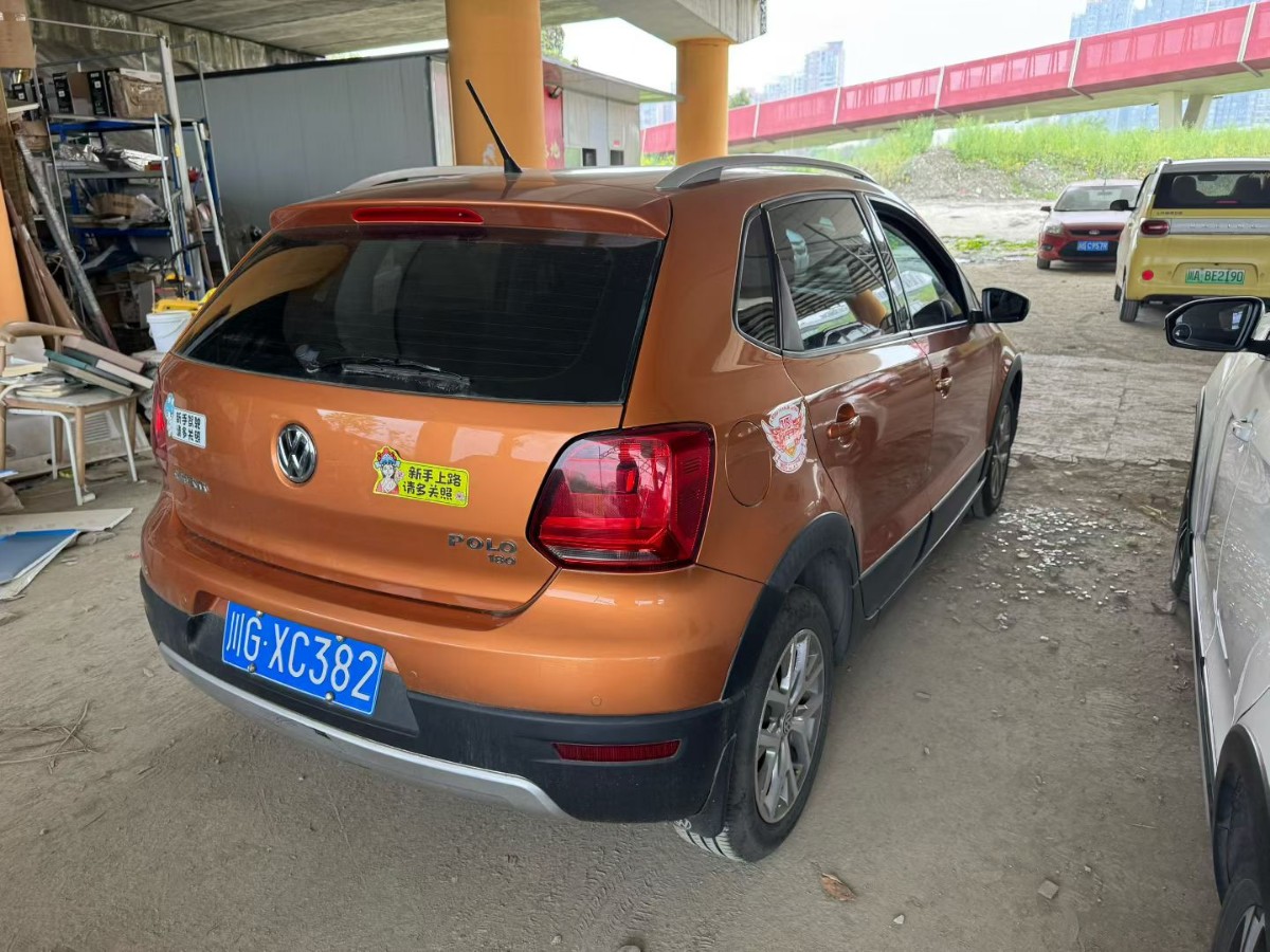 Volkswagen Polo 2016 car image #6