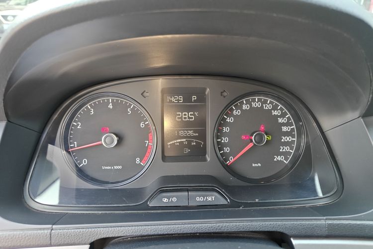 Volkswagen Lavida 2017 #16 Volkswagen Lavida 2017 car image #16