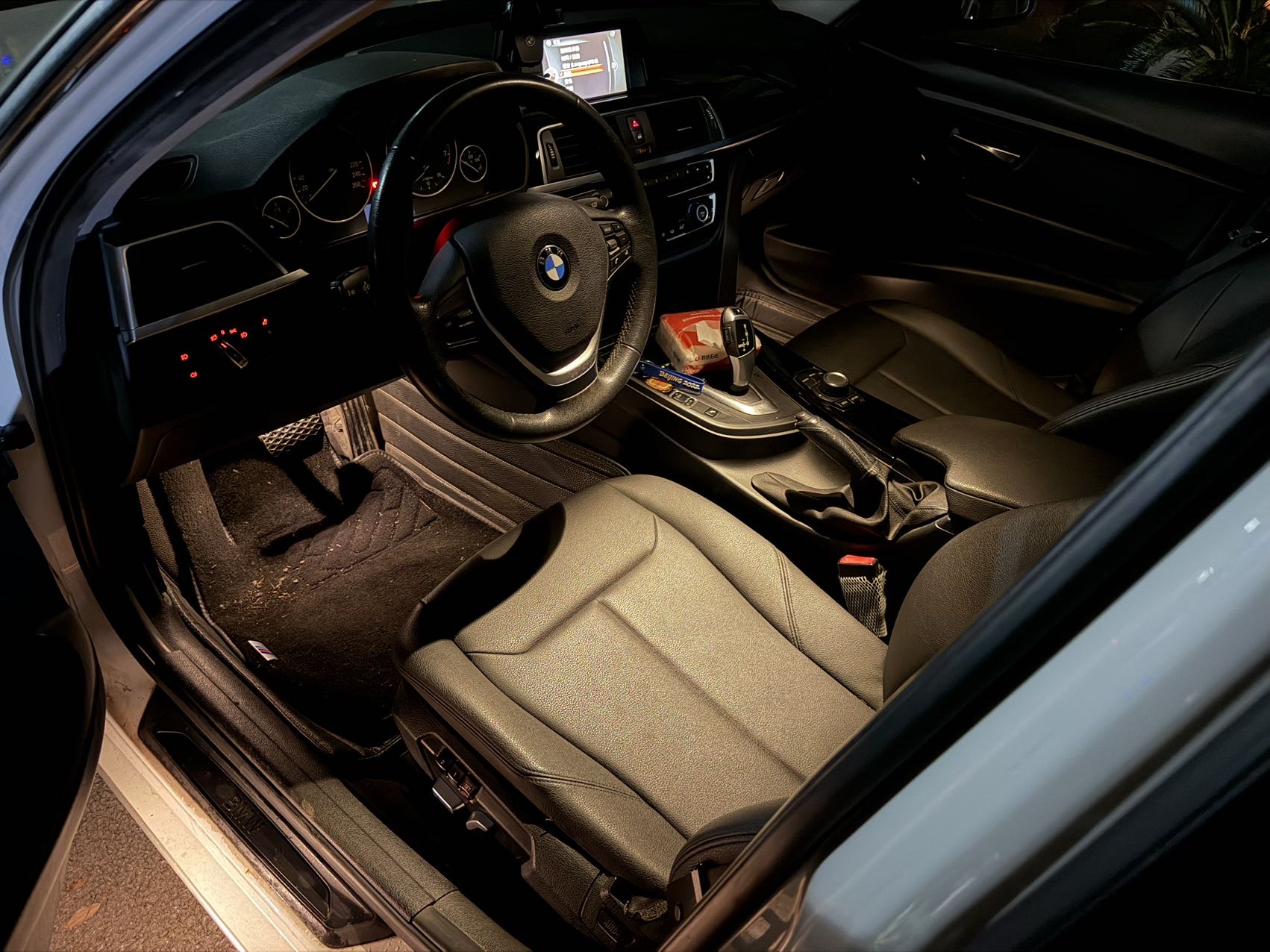 BMW 3 Series 2017 #6 BMW 3 Series 2017 car image #6