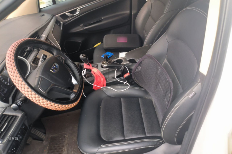 GEELY Emgrand GS 2018 صورة سيارة #17