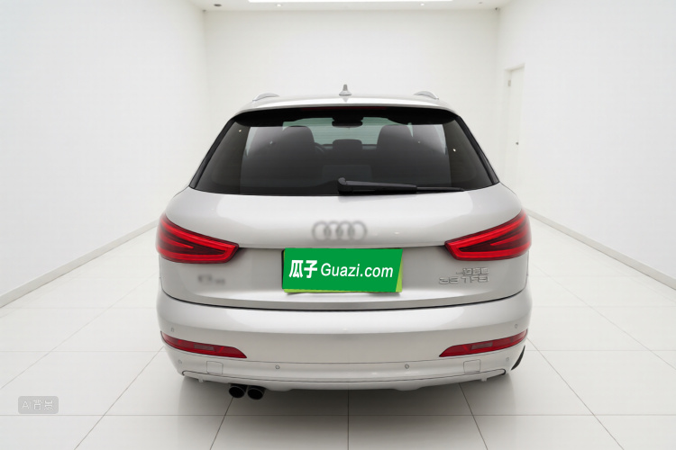 Audi Q3 2016 car image #6