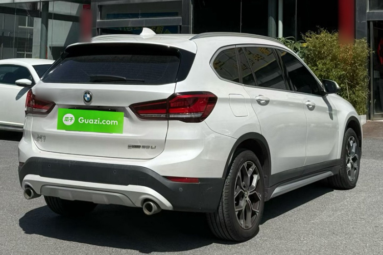 BMW X1 2020 car image #14