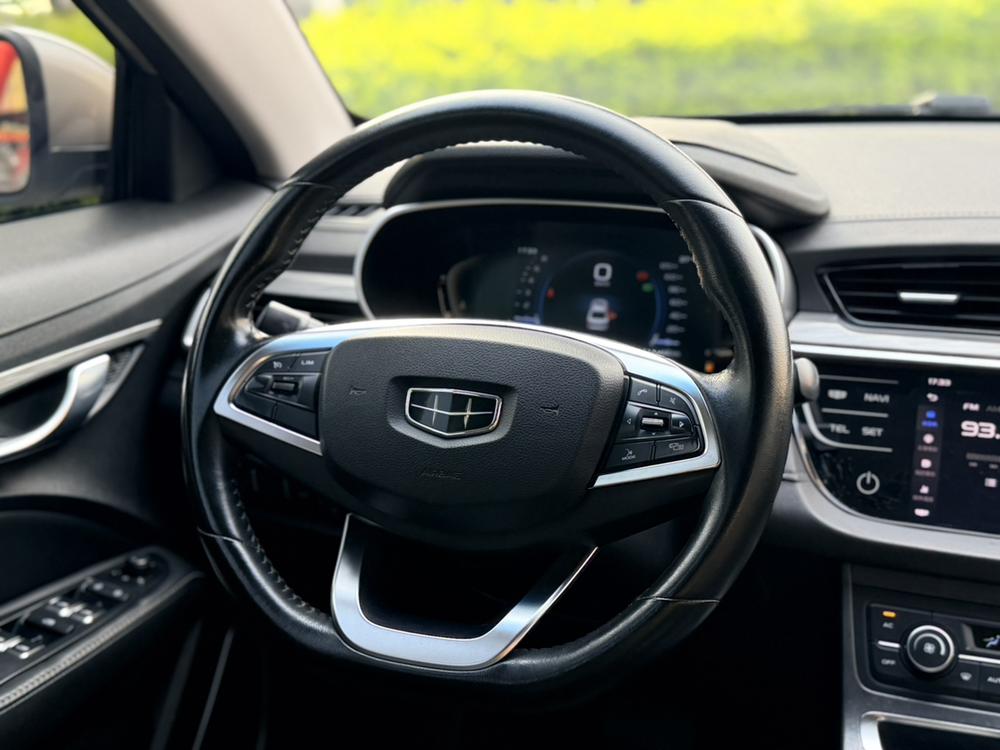 GEELY Emgrand 2019 car image #8