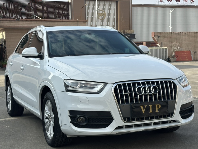Audi Q3 2016 car image #3