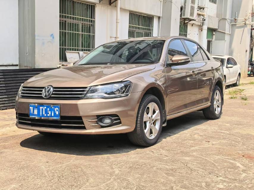 Volkswagen Bora 2014 汽车图片 