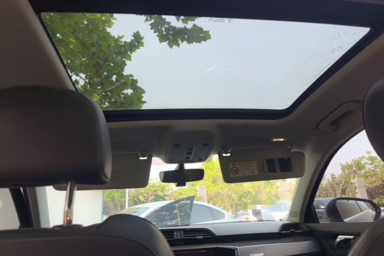 Audi Q3 2020 immagine di auto #18