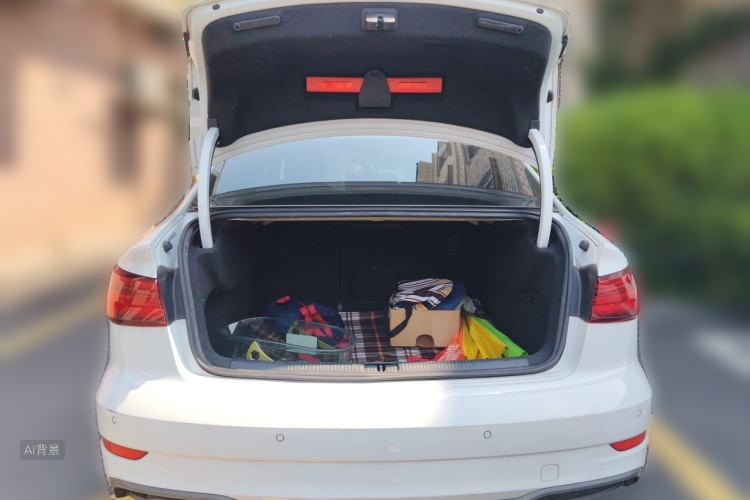 Audi A3 2018 immagine di auto #21
