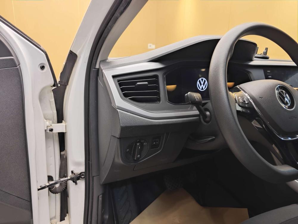 Volkswagen Polo 2023 изображение автомобиля #21