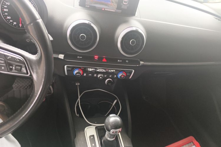 Audi A3 2017 immagine di auto #13