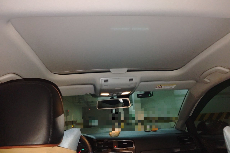 Volkswagen Golf 2017 car image #20
