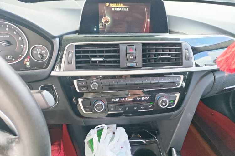 BMW 3 Series 2017 #15 BMW 3 Series 2017 car image #15
