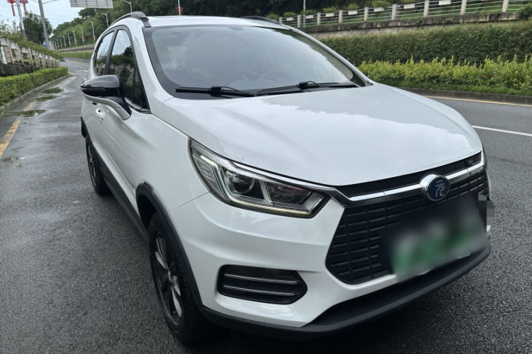 BYD Yuan New Energy 2019 car image #5