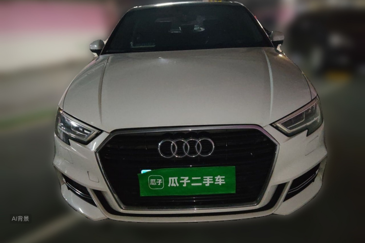 Audi A3 2019 immagine di auto #3