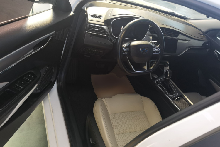 GEELY Binray 2018 car image #12