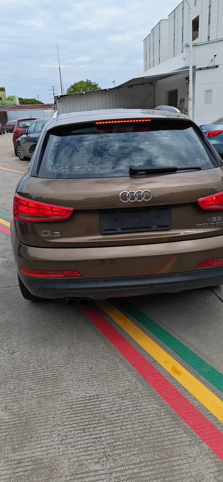 Audi Q3 2015 #4 Audi Q3 2015 car image #4