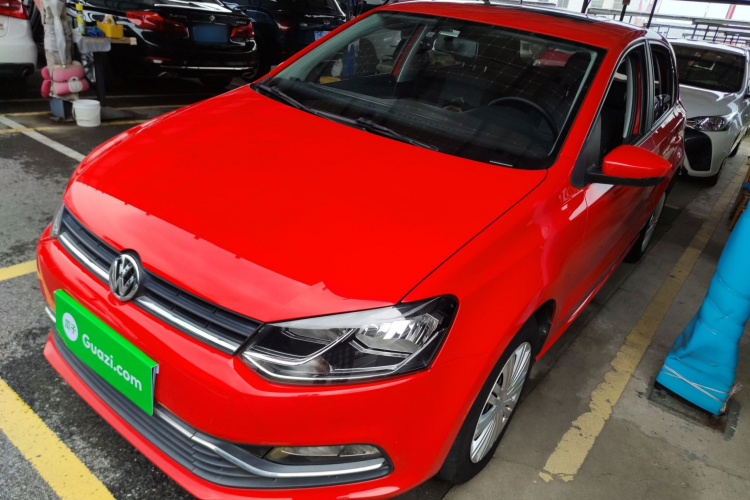 Volkswagen Polo 2016 car image #2