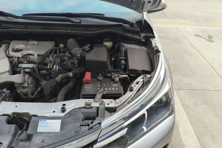 Toyota Corolla 2019 immagine di auto #29