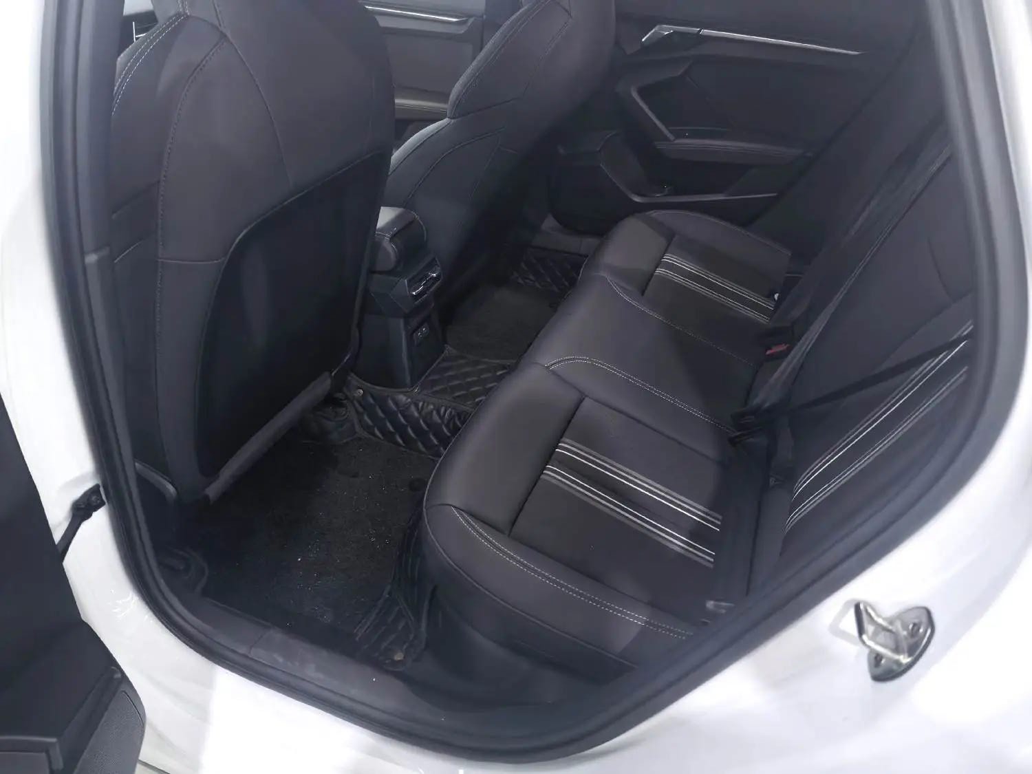 Audi A3 2023 car image #4