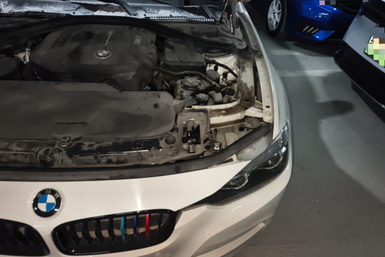 BMW 3 Series 2018 #25 BMW 3 Series 2018 car image #25