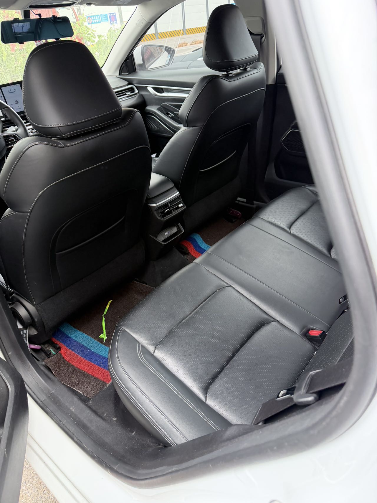 GEELY Emgrand 2023 car image #4