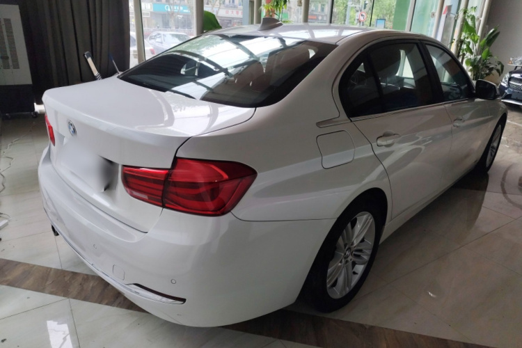 BMW 3 Series 2017 car image #7