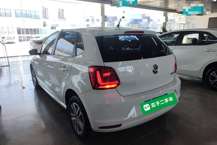 Volkswagen Polo 2018 car image #5