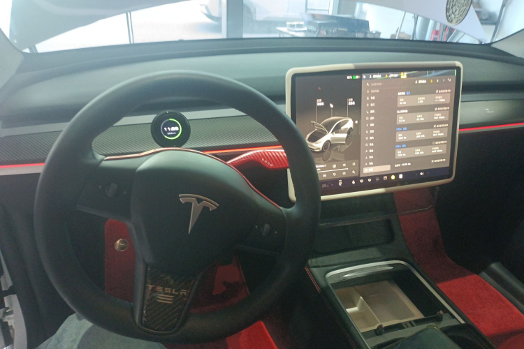 Tesla Model Y 2024 #11 Tesla Model Y 2024 car image #11