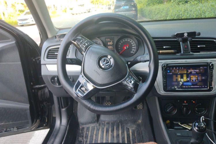 Volkswagen Lavida 2015 car image #12