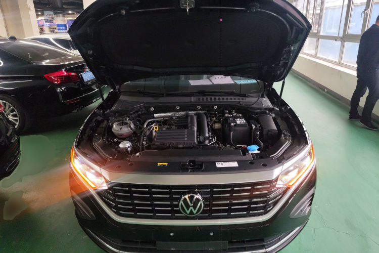 Volkswagen Passat 2024 imagen de coche #22