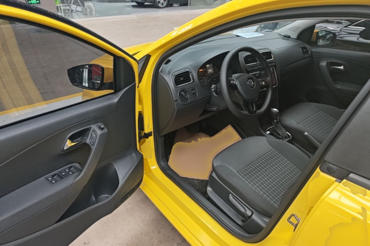 Volkswagen Polo 2018 #16 Volkswagen Polo 2018 car image #16