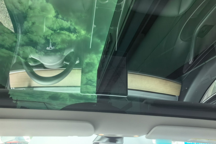 Tesla Model 3 2020 immagine di auto #20