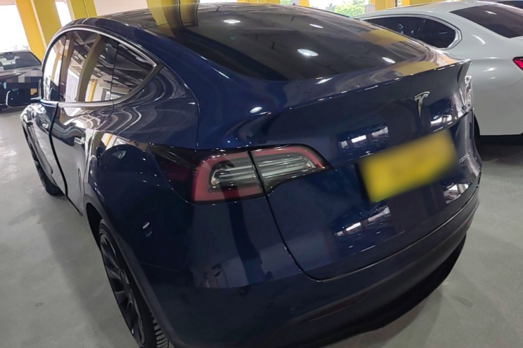 Tesla Model Y 2022 #7 Tesla Model Y 2022 car image #7