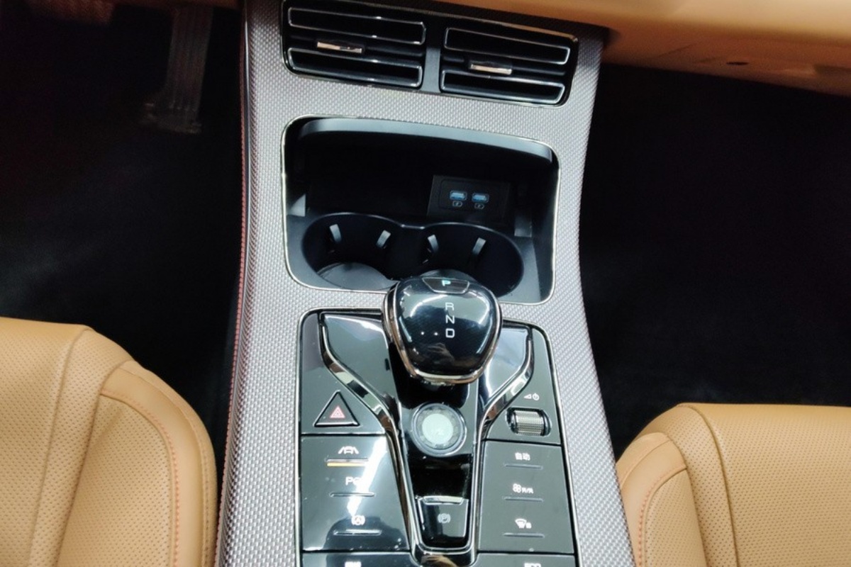 BYD Han 2022 imagem de carro #7