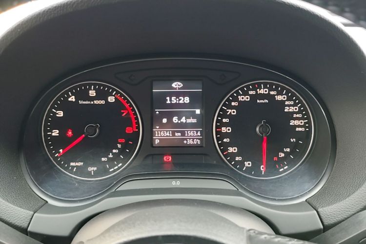Audi A3 2019 car image #12