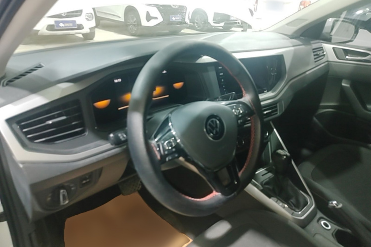 Volkswagen Polo 2023 #10 Volkswagen Polo 2023 صورة سيارة #10