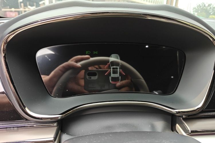 BYD Han 2024 car image #13