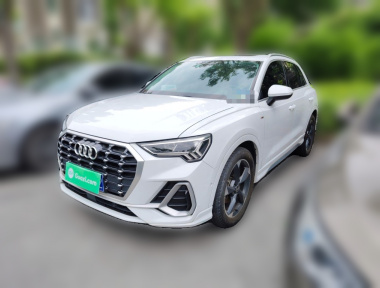 Audi Q3 2022 car image 